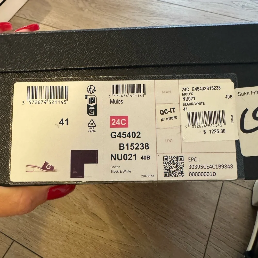 CHANEL like new